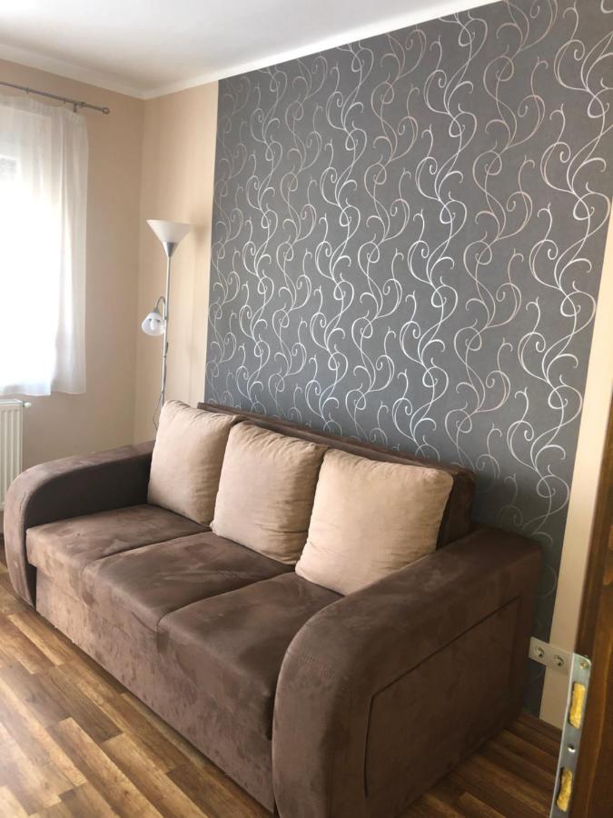 Csillagfeny Apartment Eger Exteriör bild